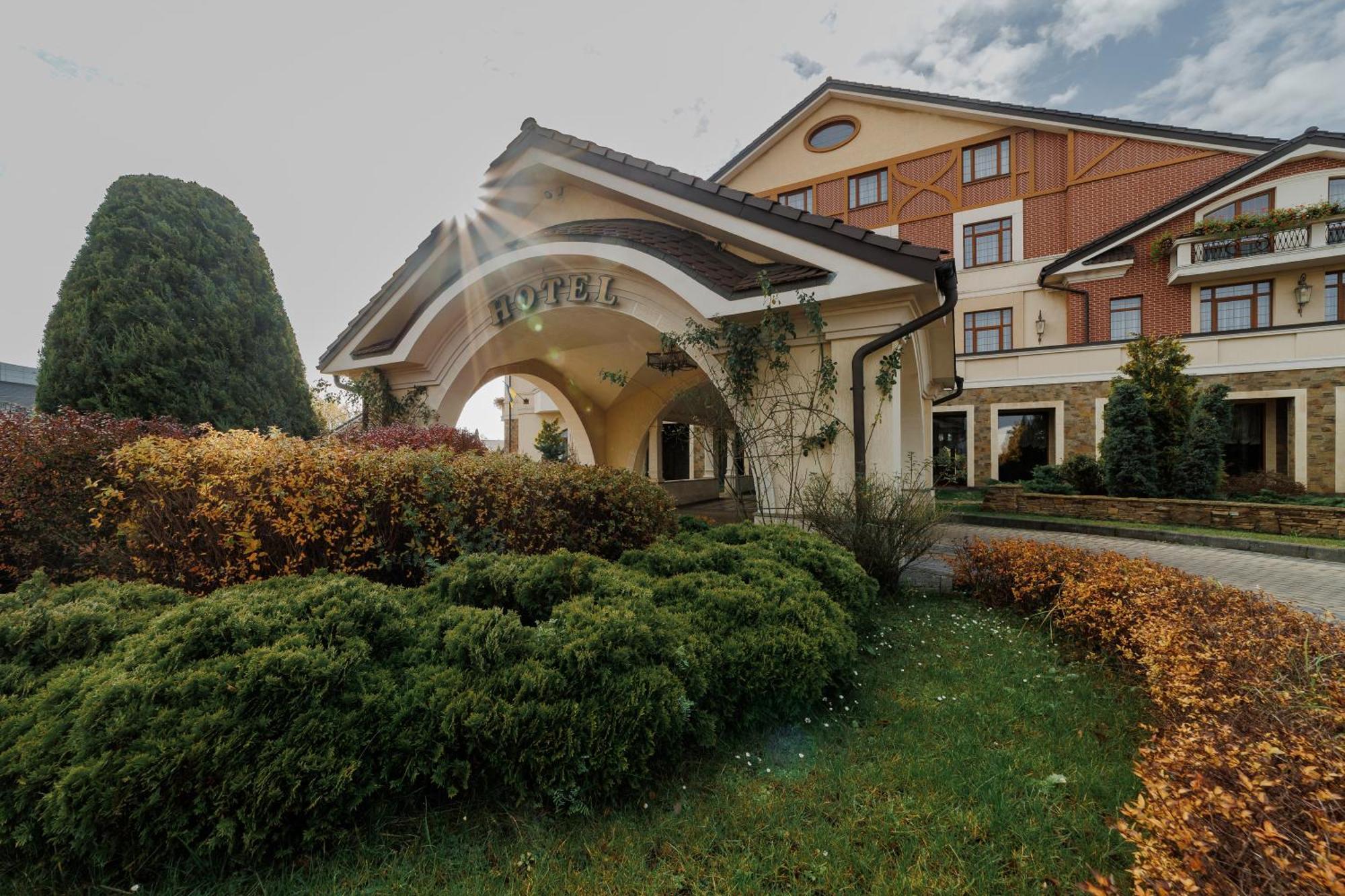Panska Gora Hotel Sokilnyky Exterior photo